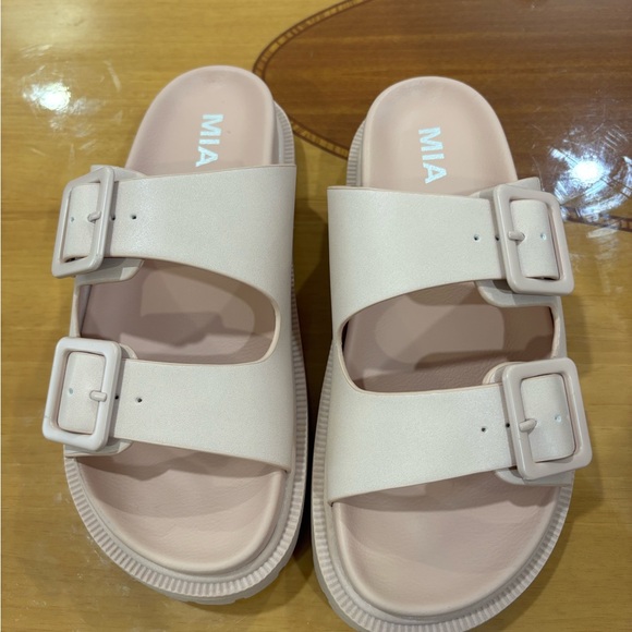 MIA Light Pink Double Buckle Slides - Picture 1 of 6